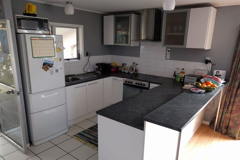 Photo of property in 43a Moire Road, Massey, Auckland, 0614