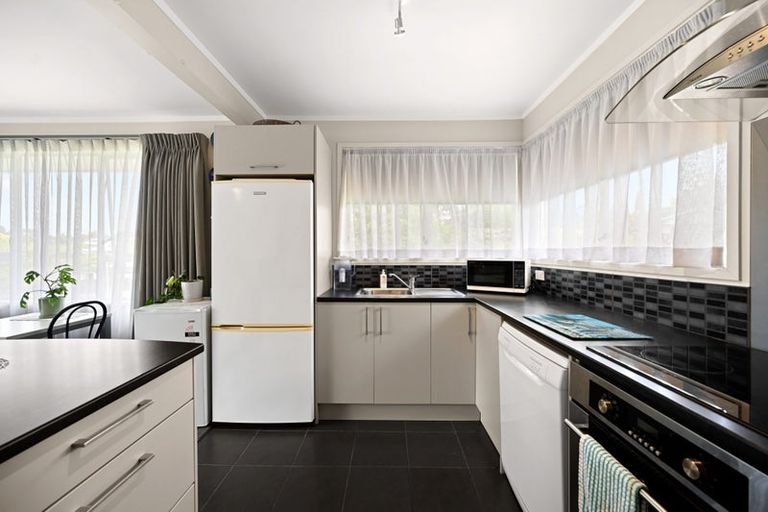 Photo of property in 22 Sunnyhills Avenue, Glenview, Hamilton, 3206