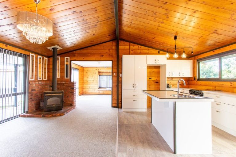 Photo of property in 2 Hunter Street, Dannevirke, 4930