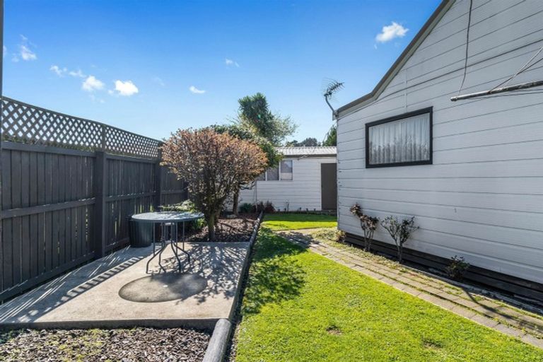 Photo of property in 2/49 Hay Street, Bromley, Christchurch, 8062