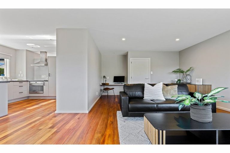 Photo of property in 42 Santa Rosa Avenue, Halswell, Christchurch, 8025