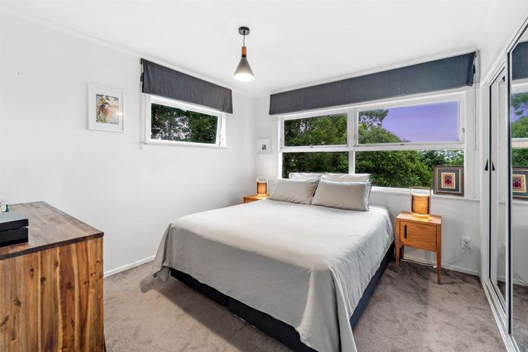 Photo of property in 1 Heathcote Road, Castor Bay, Auckland, 0620