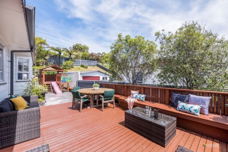 Photo of property in 252 Major Drive, Kelson, Lower Hutt, 5010