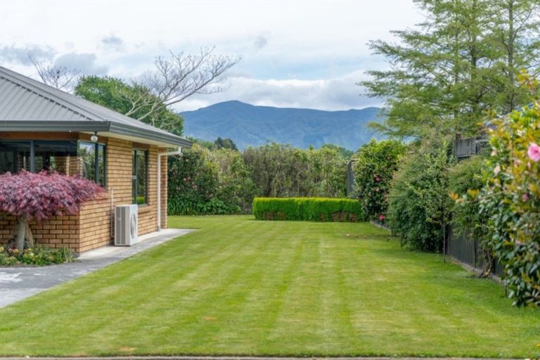 Photo of property in 1 Farley Avenue, Greytown, 5712