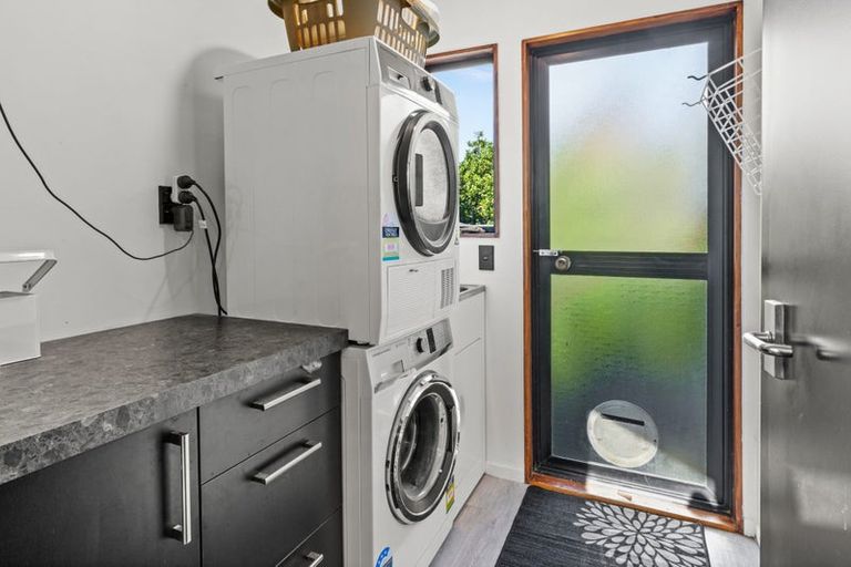 Photo of property in 73 Kopanga Road, Havelock North, 4130