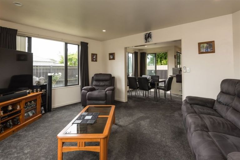 Photo of property in 1 Trist Place, Edgeware, Christchurch, 8013
