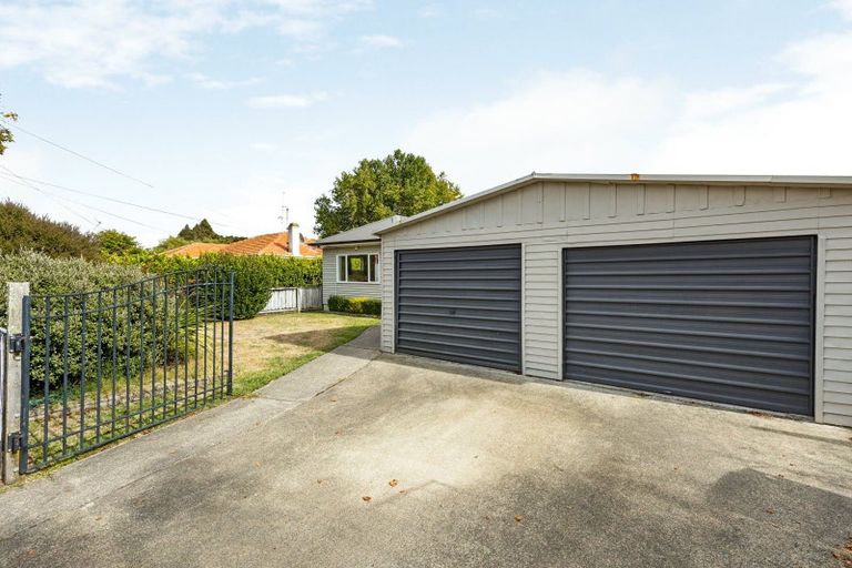 Photo of property in 20 Bolmuir Road, Forest Lake, Hamilton, 3200