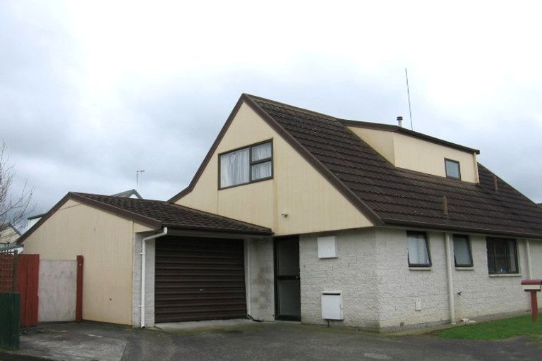 Photo of property in 3 Charisma Court, Kelvin Grove, Palmerston North, 4414