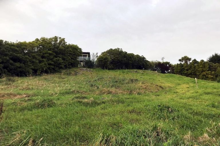 Photo of property in 1 Francis James Lane, Redcliffs, Christchurch, 8081