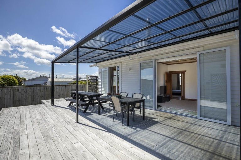 Photo of property in 7b French Street, Moturoa, New Plymouth, 4310