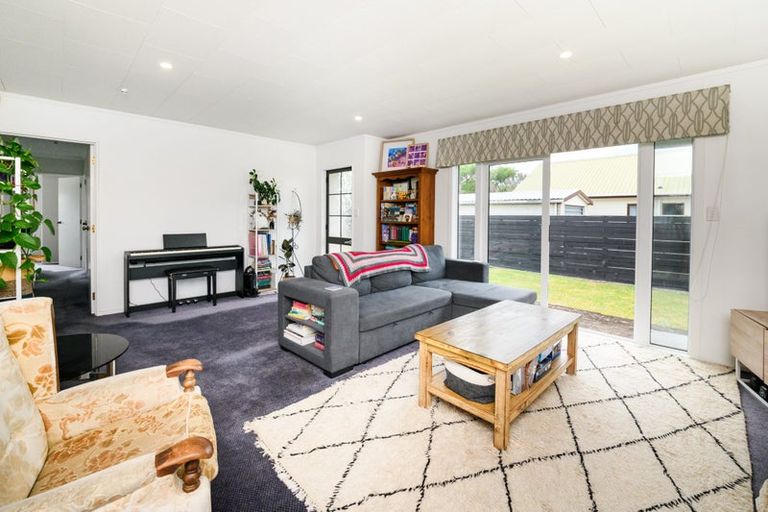 Photo of property in 57 Raglan Avenue, Cloverlea, Palmerston North, 4412