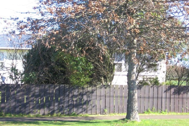 Photo of property in 1/52 Cosgrave Road, Papakura, 2110