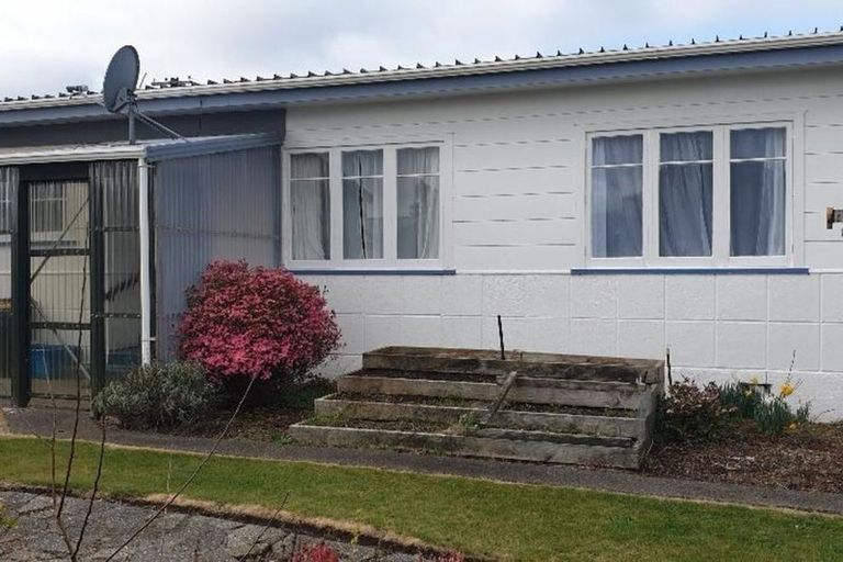 Photo of property in 3 Gloag Street, Waverley, 4510