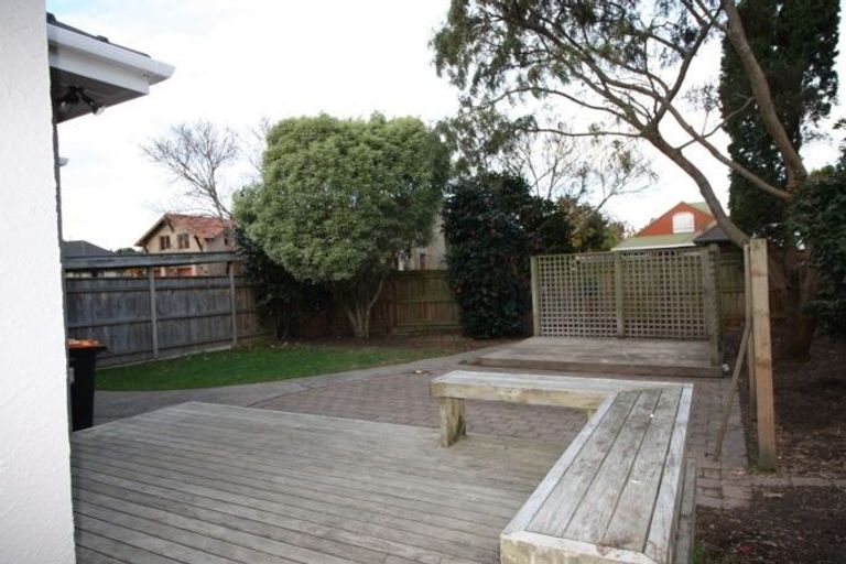Photo of property in 12 Montgomery Terrace, Hokowhitu, Palmerston North, 4410