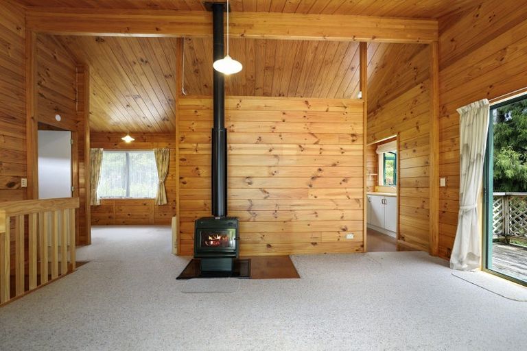 Photo of property in 285 Spencer Road, Lake Tarawera, Rotorua, 3076