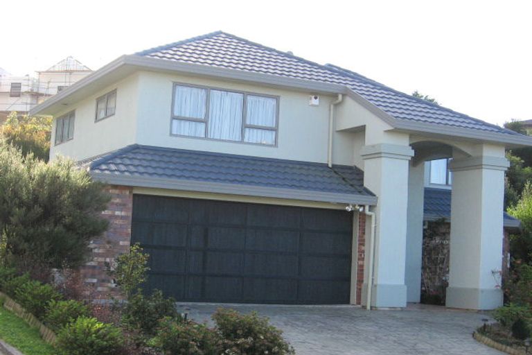 Photo of property in 14 Corsham Grove, Churton Park, Wellington, 6037