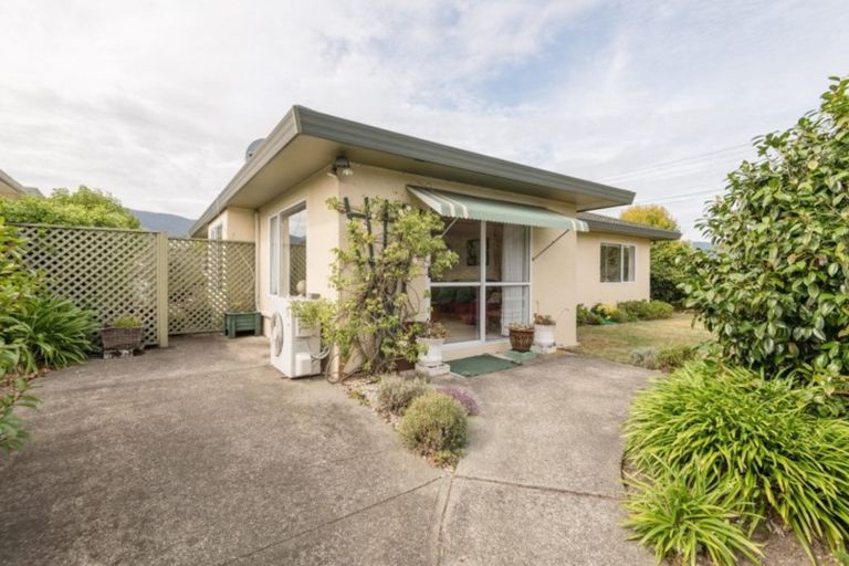 Photo of property in 2 Durham Street, Stoke, Nelson, 7011