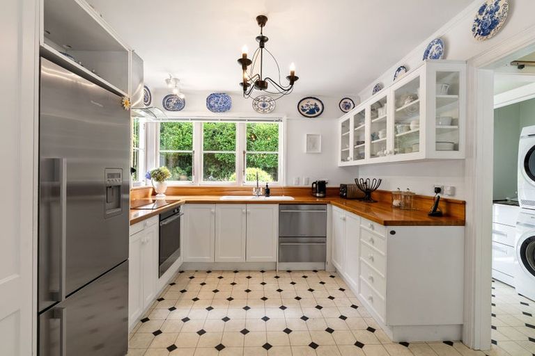 Photo of property in 5 Khouri Avenue, Karori, Wellington, 6012