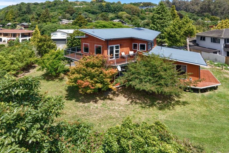 Photo of property in 22 Reeves Road, Acacia Bay, Taupo, 3330