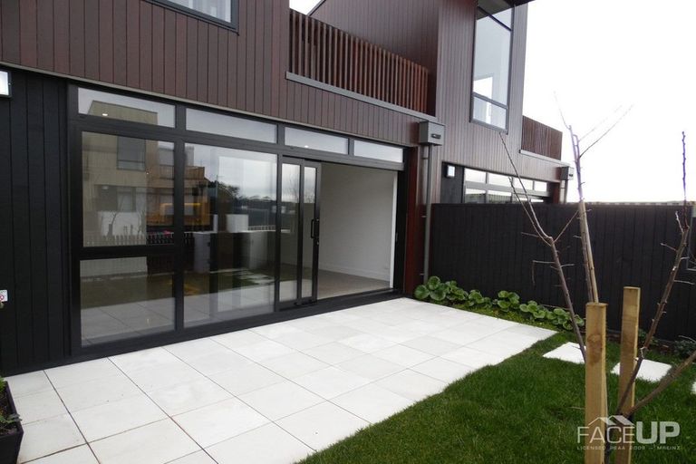 Photo of property in 21 Nevill Road, Hobsonville, Auckland, 0616