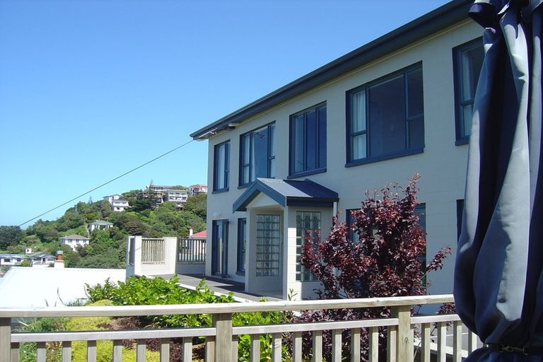 Photo of property in 80 Farnham Street, Mornington, Wellington, 6021