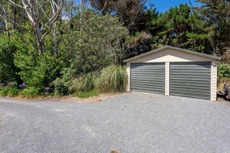 Photo of property in 69 Sims Road, Te Horo Beach, Otaki, 5581