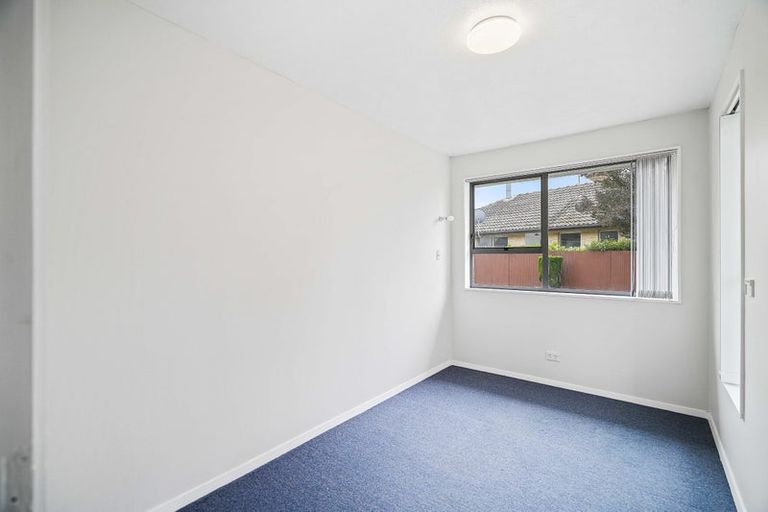 Photo of property in 7 Mckellar Place, Hornby, Christchurch, 8042