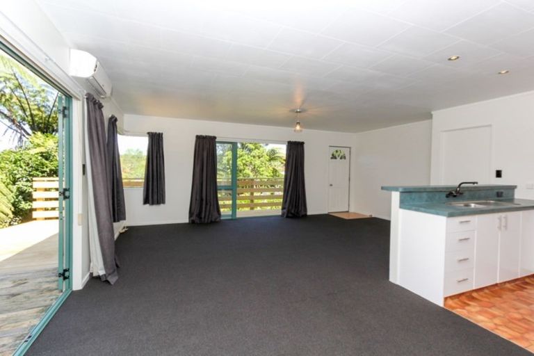 Photo of property in 89b Poplar Grove, Whalers Gate, New Plymouth, 4310
