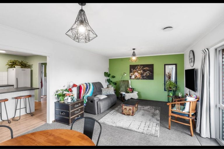 Photo of property in 2/238a Bower Avenue, North New Brighton, Christchurch, 8083