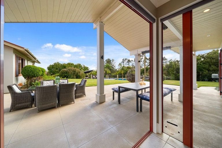 Photo of property in 15 Kaipara Road, Papakura, 2582