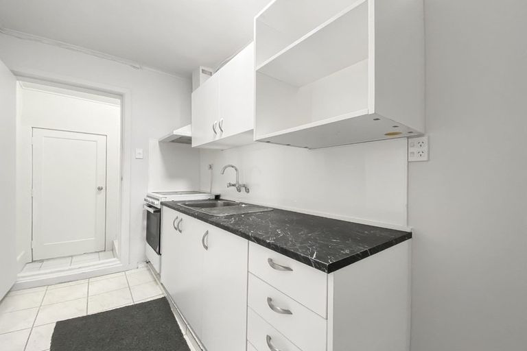 Photo of property in 60 Wilson Street, Newtown, Wellington, 6021