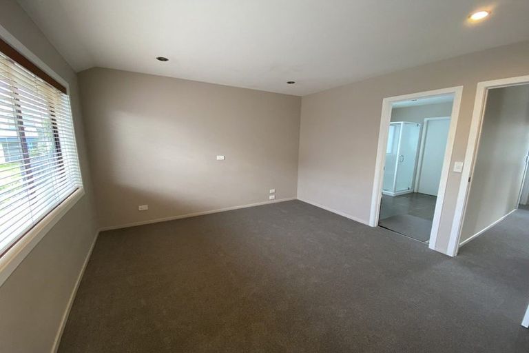 Photo of property in 82b Bay Street, Red Beach, 0932