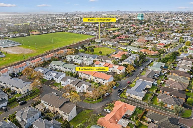 Photo of property in 1 Butia Avenue, Henderson, Auckland, 0612