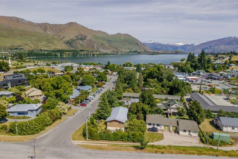 Photo of property in 26 Russell Street, Wanaka, 9305