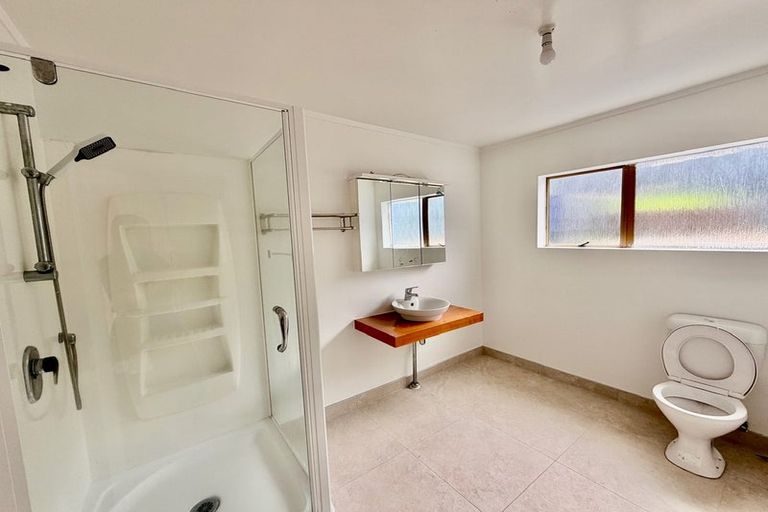 Photo of property in 2/48 Mayfair Crescent, Mairangi Bay, Auckland, 0630