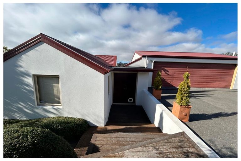 Photo of property in 86 Mount Pleasant Road, Mount Pleasant, Christchurch, 8081