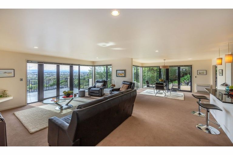 Photo of property in 11b Lookaway Place, Huntsbury, Christchurch, 8022