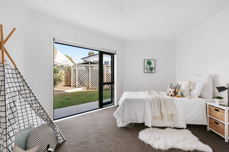 Photo of property in 6b Queen Road, Bellevue, Tauranga, 3110