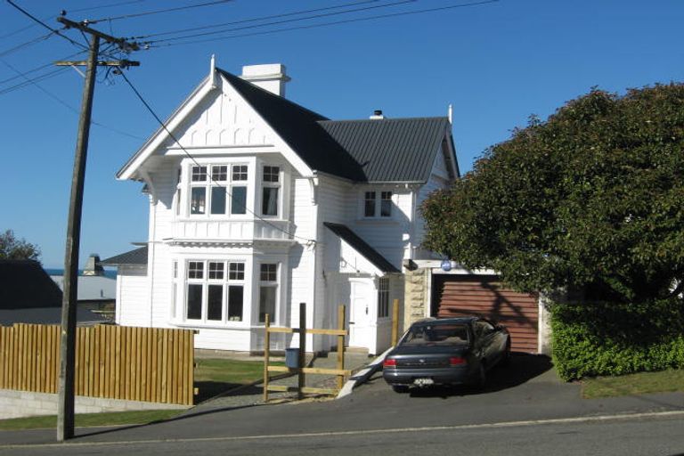 Photo of property in 9 Ure Street, South Hill, Oamaru, 9400