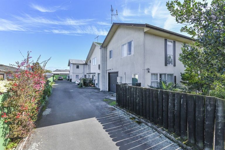 Photo of property in 2/209 Charles Street, Saint Leonards, Hastings, 4120