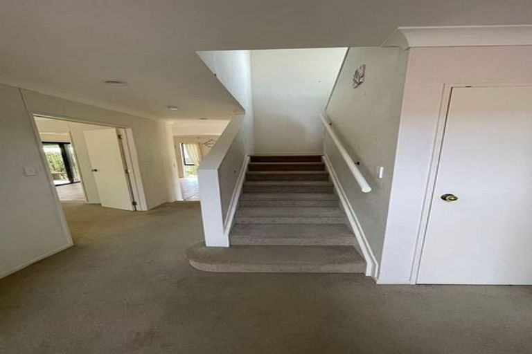 Photo of property in 17 Annalong Road, Dannemora, Auckland, 2016