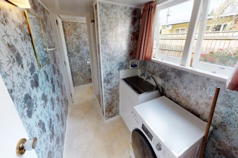 Photo of property in 1 Byrd Street, Levin, 5510