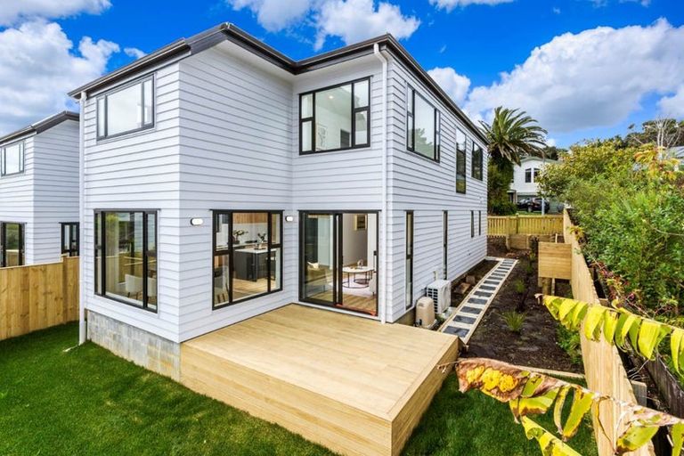 Photo of property in 1b Rimu Rise, Albany, Auckland, 0632