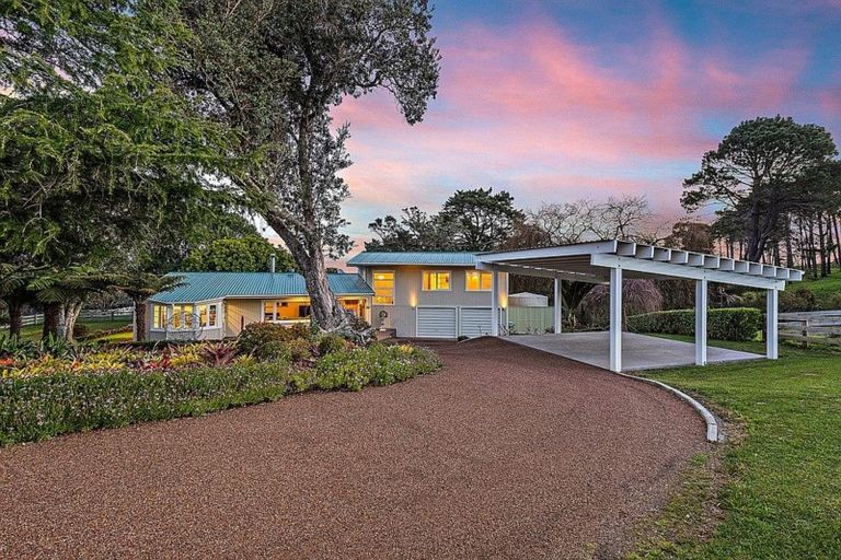 Photo of property in 196 Glenmore Road, Coatesville, Albany, 0793