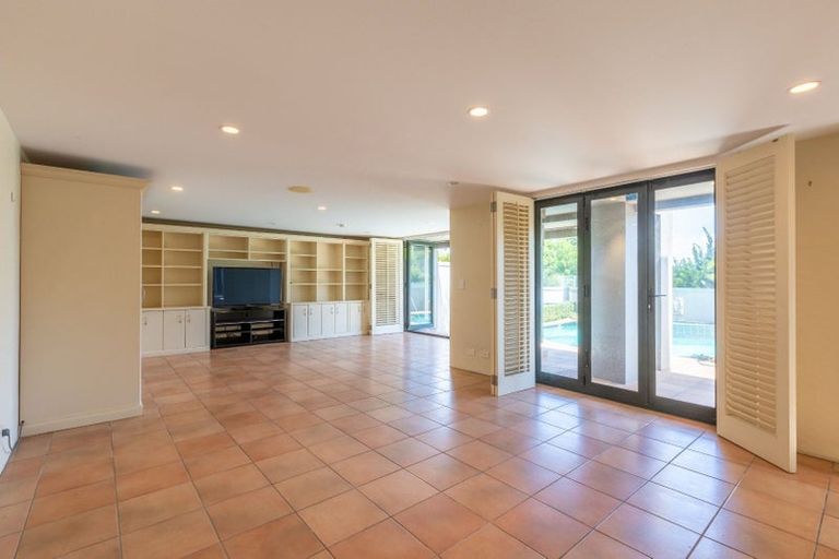 Photo of property in 34 Ngaiwi Street, Orakei, Auckland, 1071