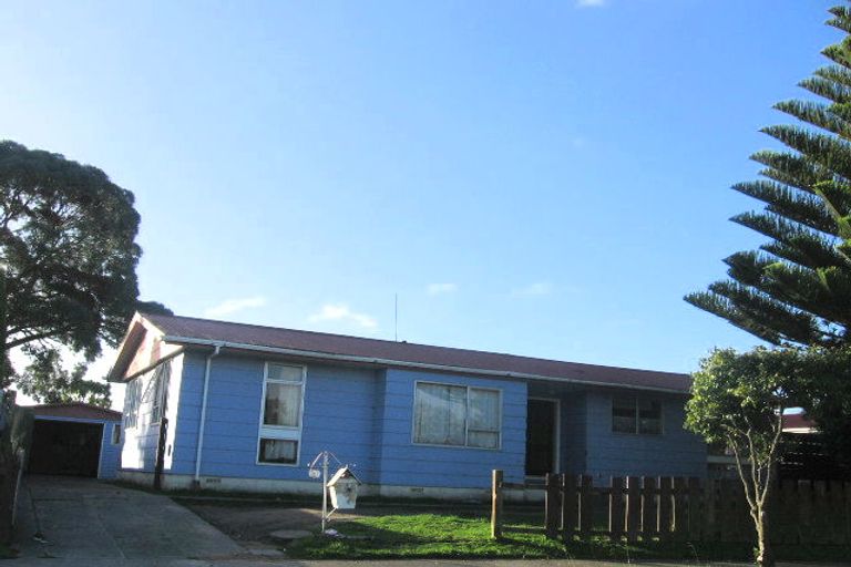 Photo of property in 9 Waihi Place, Westbrook, Palmerston North, 4412