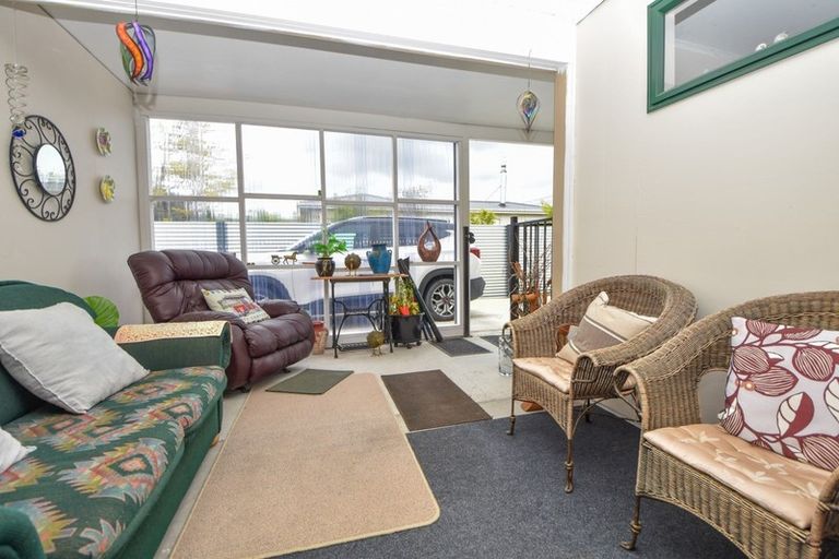 Photo of property in 19a Charles Street, Carterton, 5713