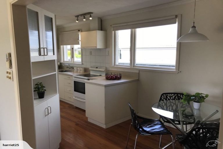 Photo of property in 2/7 Bygrave Place, Bishopdale, Christchurch, 8053