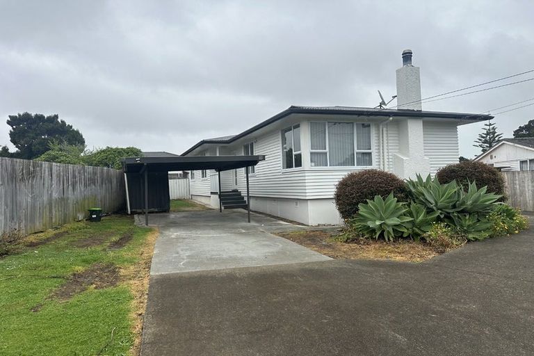 Photo of property in 8 Dennis Road, Papatoetoe, Auckland, 2025