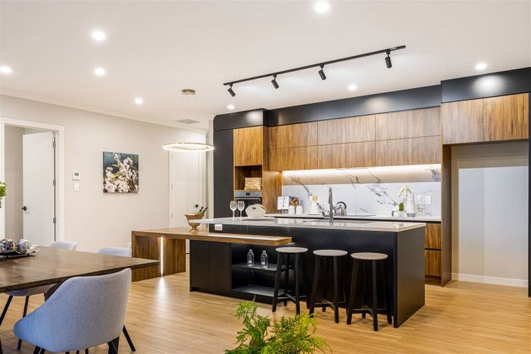 Photo of property in 15 Cutfield Lane, Kumeu, 0810